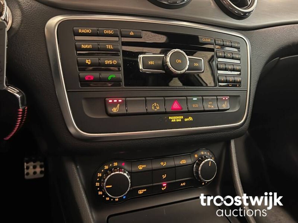 Mercedes-Benz GLA200 CDI Edition 1 136pk 2014 GLA-Klasse, TF-730-R