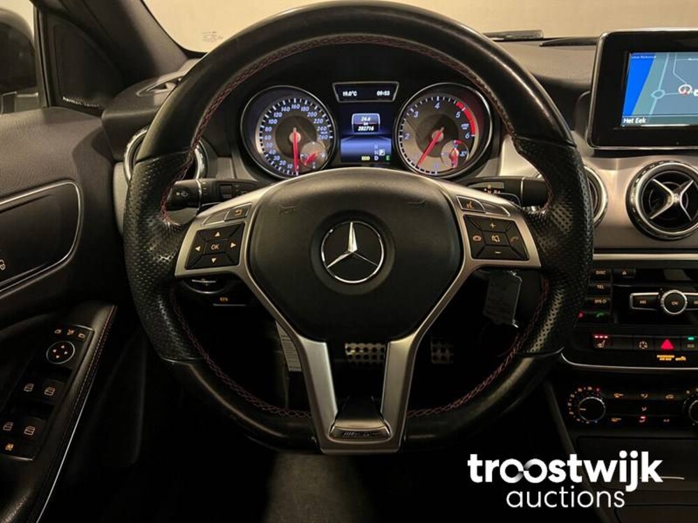 Mercedes-Benz GLA200 CDI Edition 1 136pk 2014 GLA-Klasse, TF-730-R