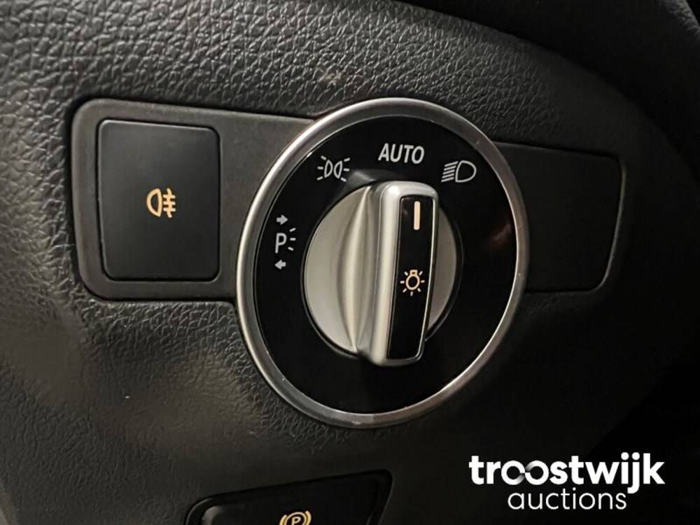 Mercedes-Benz GLA200 CDI Edition 1 136pk 2014 GLA-Klasse, TF-730-R