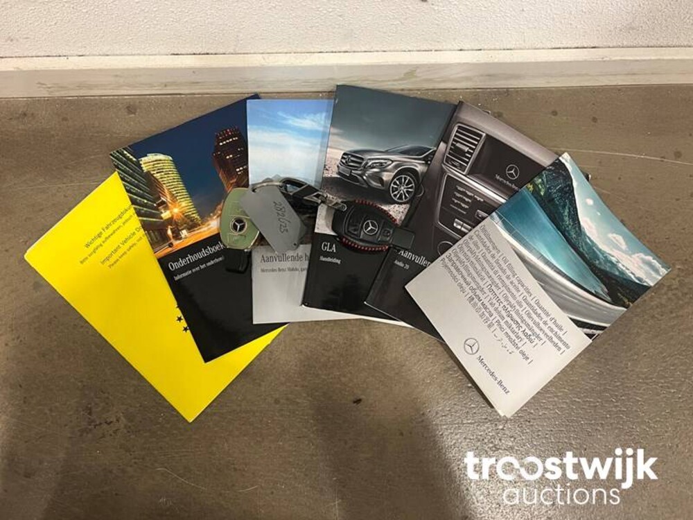 Mercedes-Benz GLA200 CDI Edition 1 136pk 2014 GLA-Klasse, TF-730-R