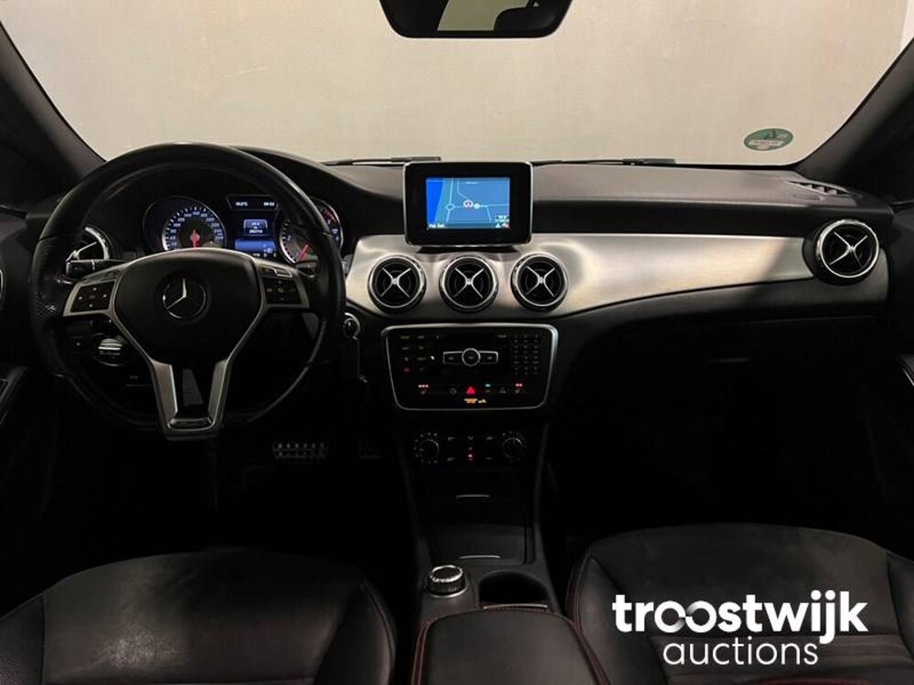 Mercedes-Benz GLA200 CDI Edition 1 136pk 2014 GLA-Klasse, TF-730-R