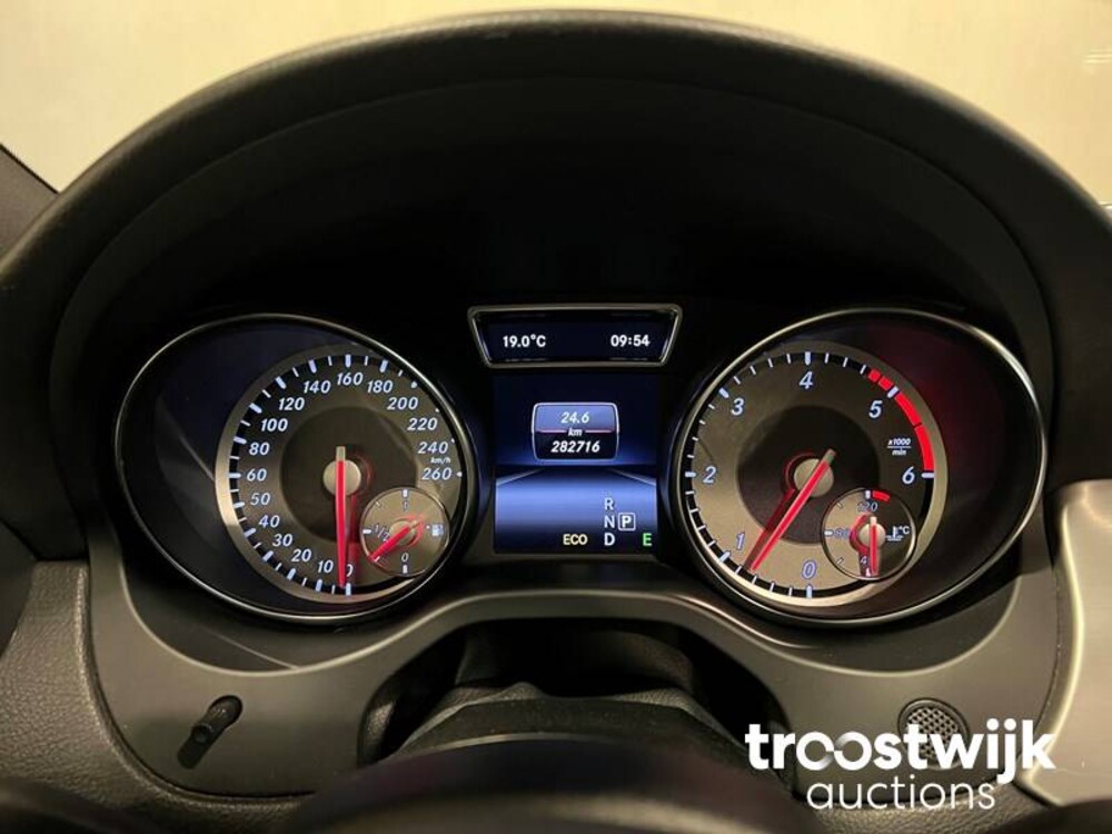 Mercedes-Benz GLA200 CDI Edition 1 136pk 2014 GLA-Klasse, TF-730-R