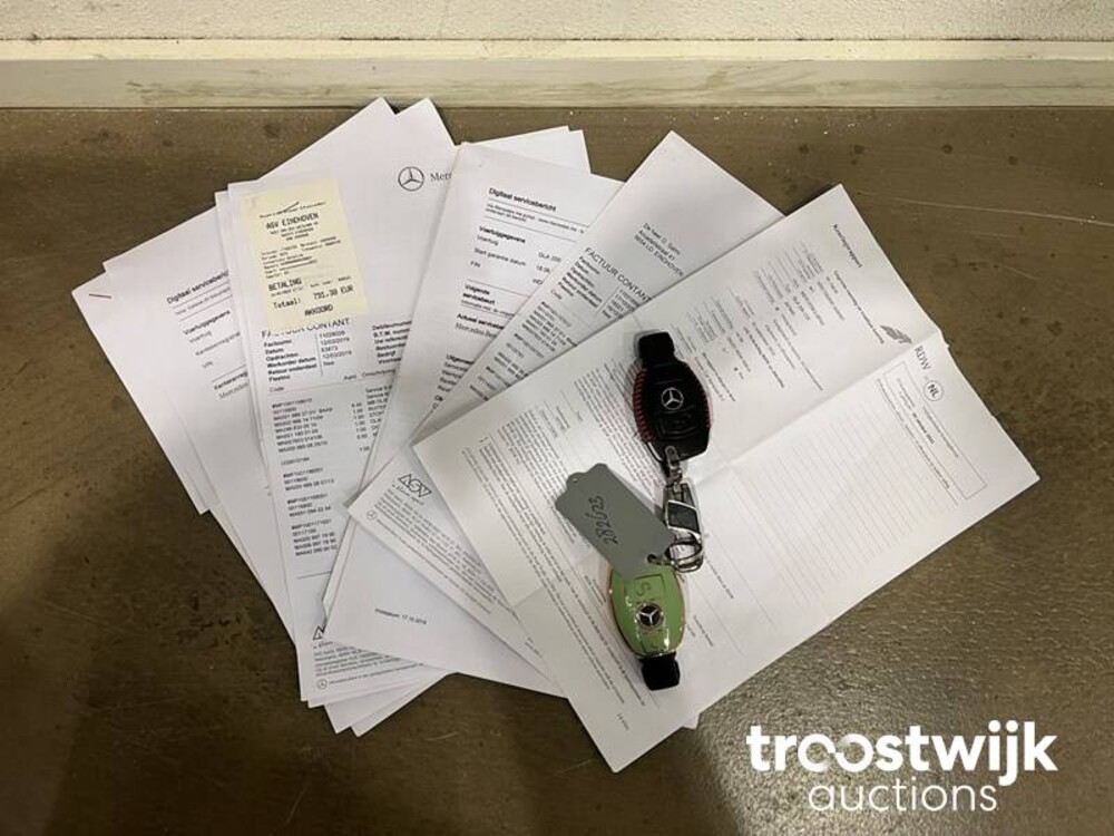 Mercedes-Benz GLA200 CDI Edition 1 136pk 2014 GLA-Klasse, TF-730-R