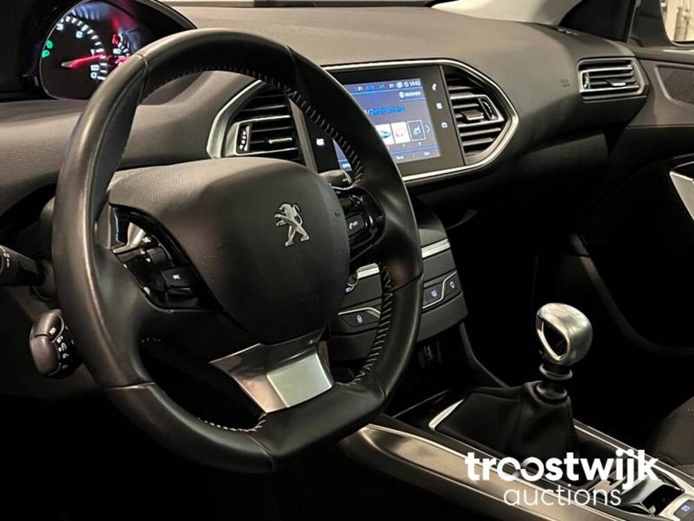 Peugeot 308 BlueHDi Premium 131pk 2020, J-737-HB