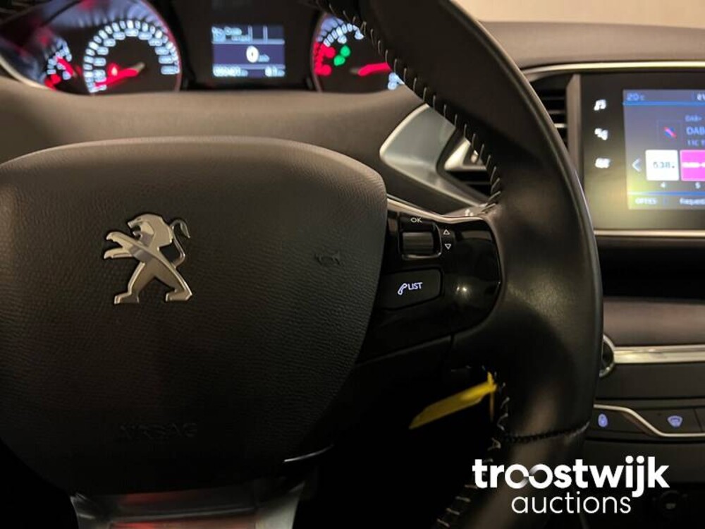 Peugeot 308 BlueHDi Premium 131pk 2020, J-737-HB