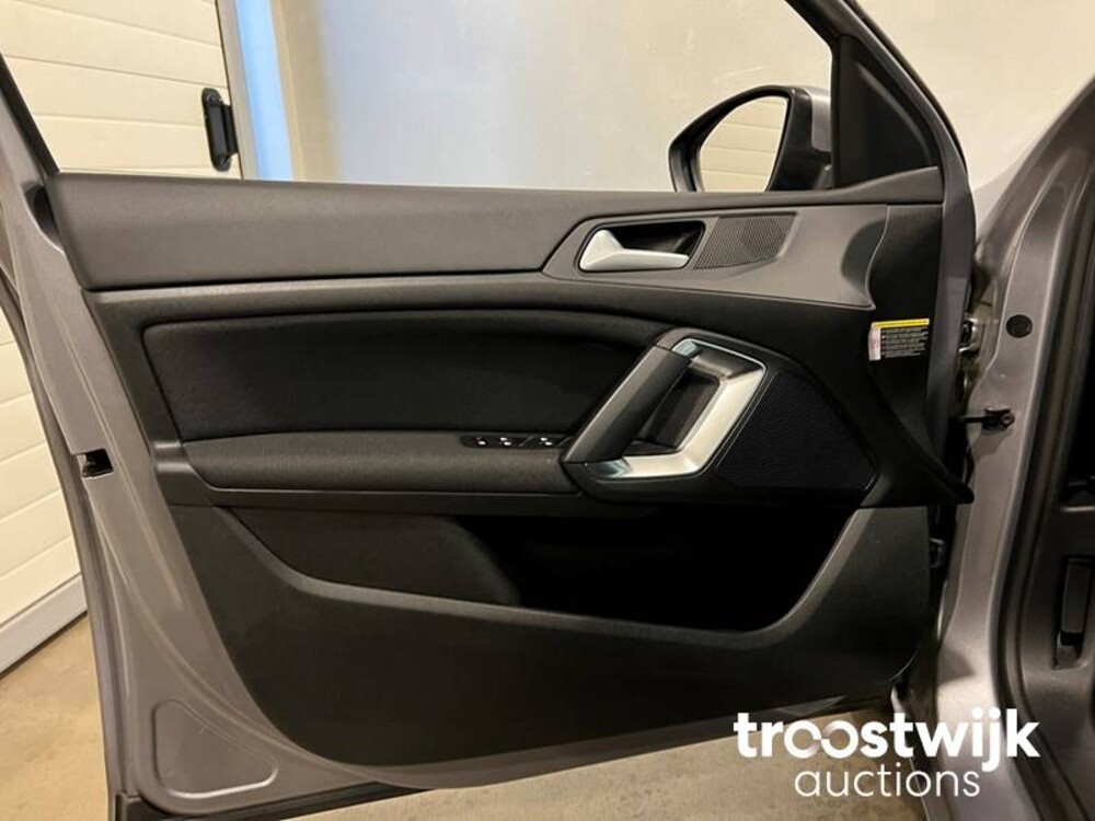 Peugeot 308 BlueHDi Premium 131pk 2020, J-737-HB