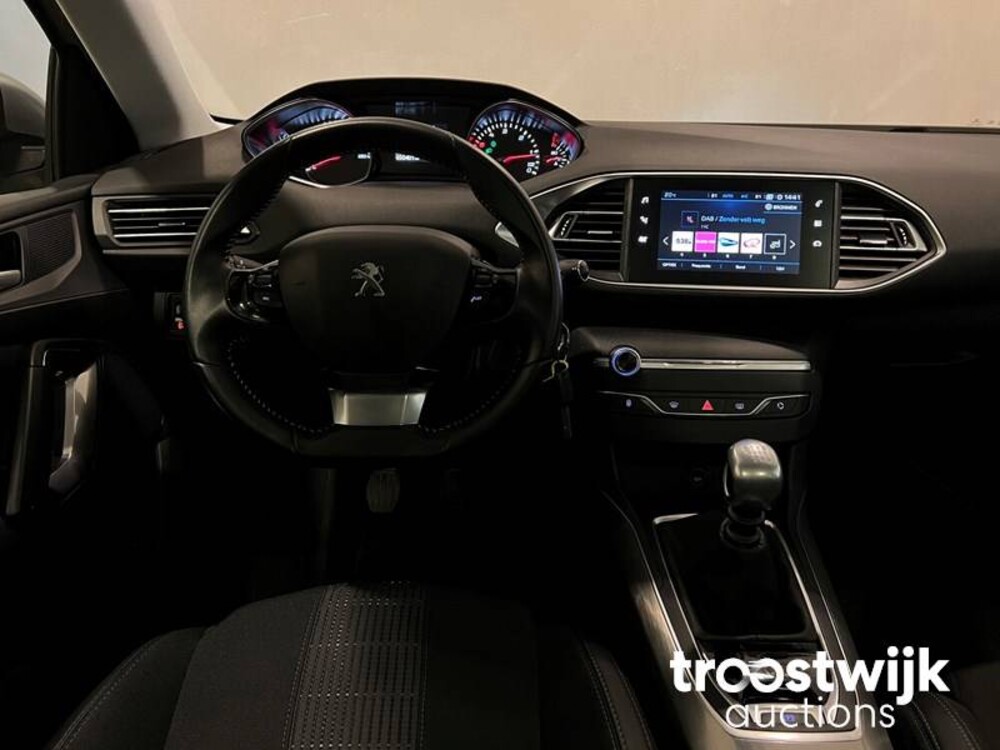 Peugeot 308 BlueHDi Premium 131pk 2020, J-737-HB