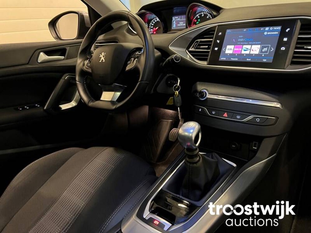 Peugeot 308 BlueHDi Premium 131pk 2020, J-737-HB