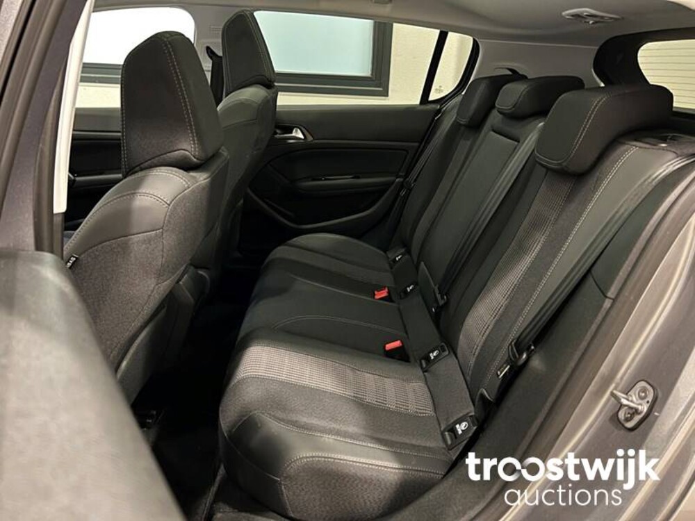 Peugeot 308 BlueHDi Premium 131pk 2020, J-737-HB