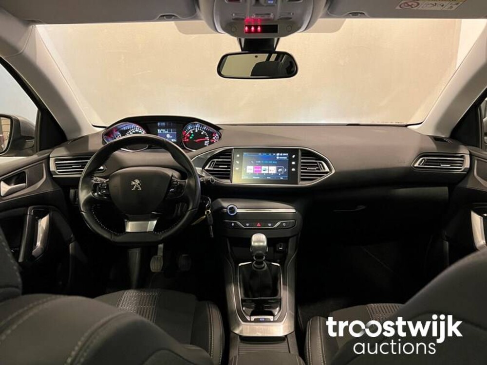 Peugeot 308 BlueHDi Premium 131pk 2020, J-737-HB