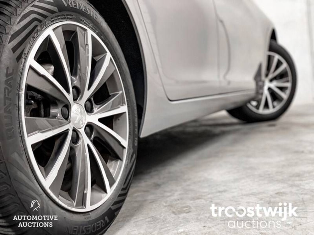 Peugeot 308 BlueHDi Premium 131pk 2020, J-737-HB