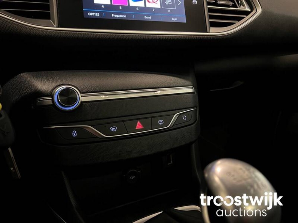 Peugeot 308 BlueHDi Premium 131pk 2020, J-737-HB