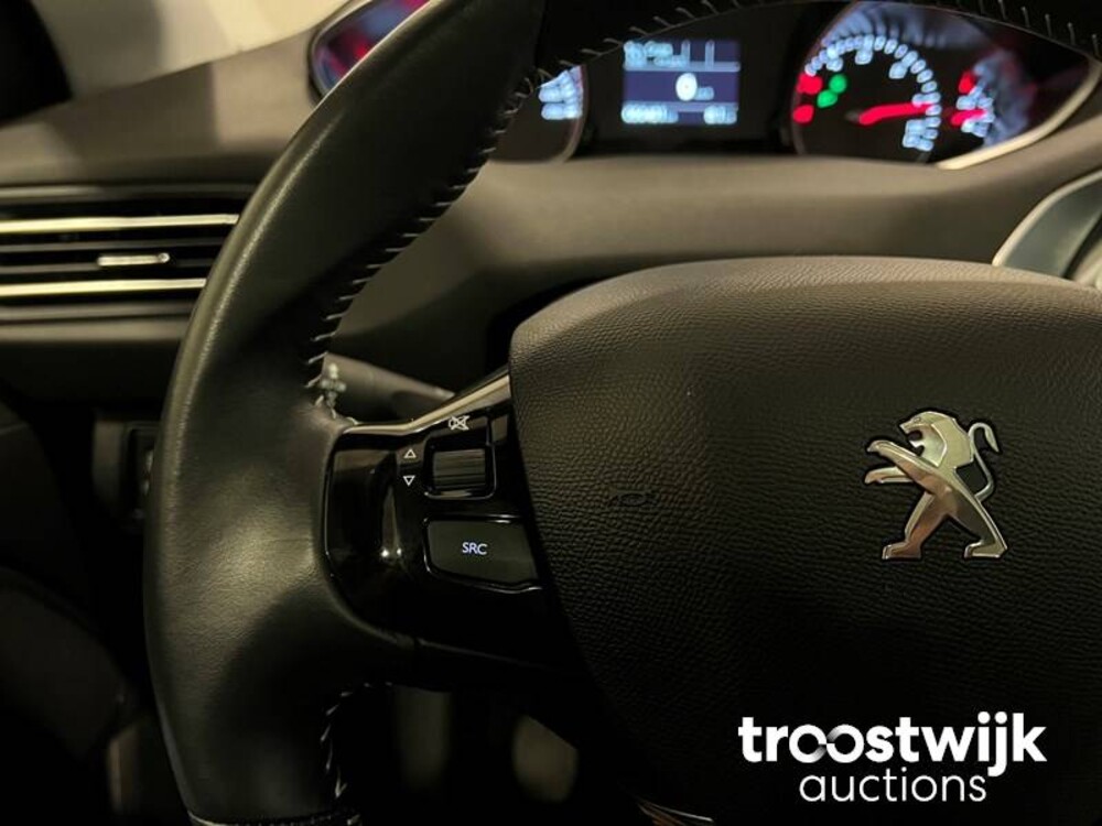 Peugeot 308 BlueHDi Premium 131pk 2020, J-737-HB