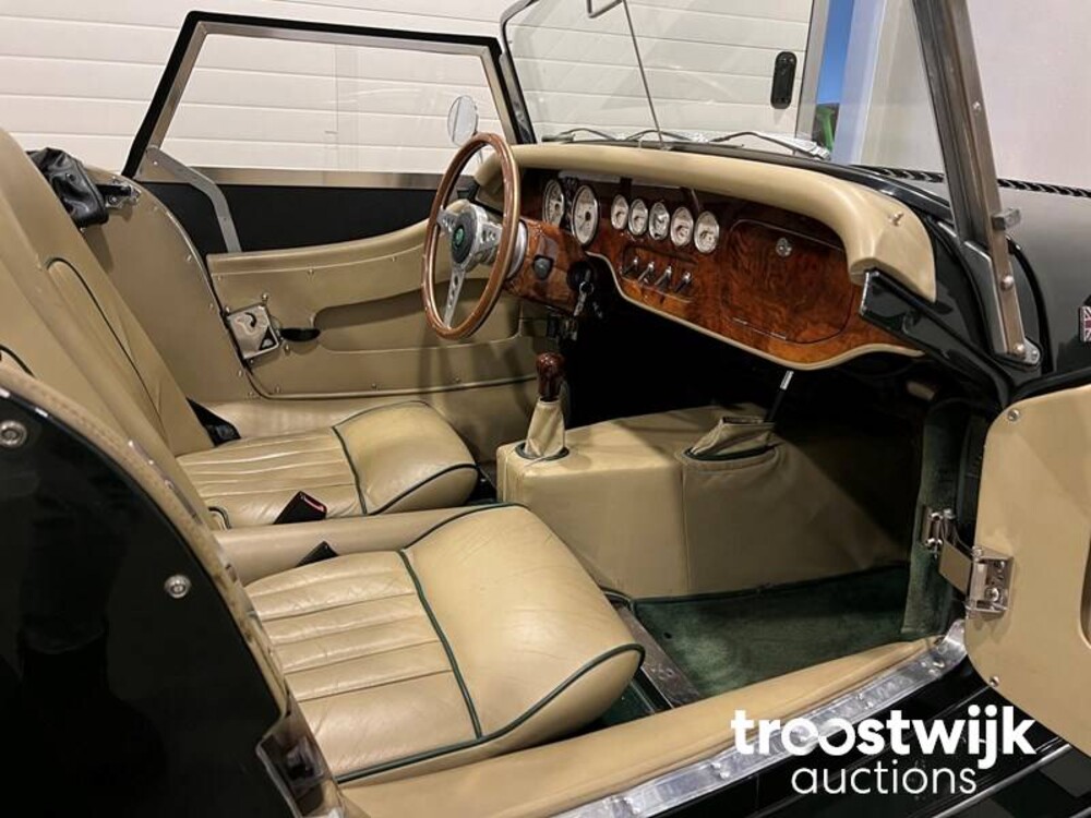 Morgan Plus 3.9 8 V8 2-seater  1e-eigenaar ORG-NL 1999, XV-TP-36