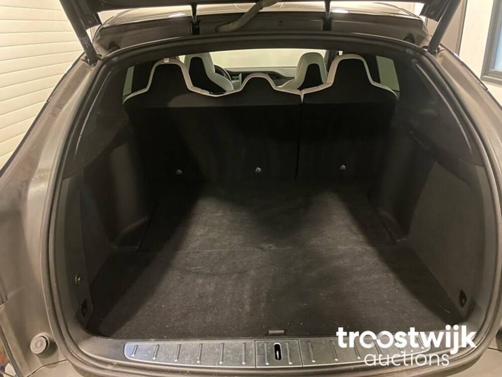 Tesla Model X 100D 1e-Eig 417pk 2018 -Orig. NL-, TJ-427-S