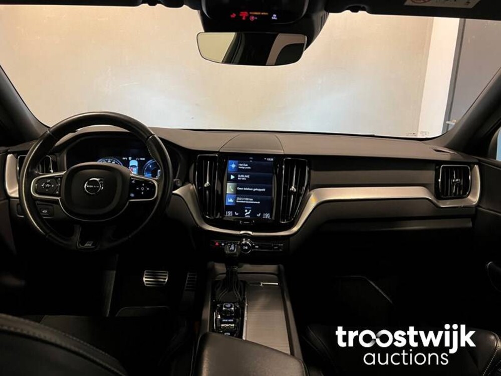 Volvo XC60 D4 AWD R-Design 190pk 2018 -Orig. NL-, SP-718-L