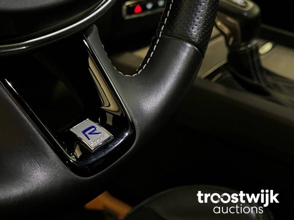 Volvo XC60 D4 AWD R-Design 190pk 2018 -Orig. NL-, SP-718-L