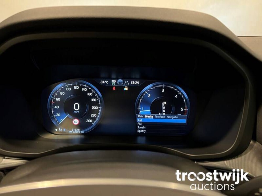 Volvo XC60 D4 AWD R-Design 190pk 2018 -Orig. NL-, SP-718-L