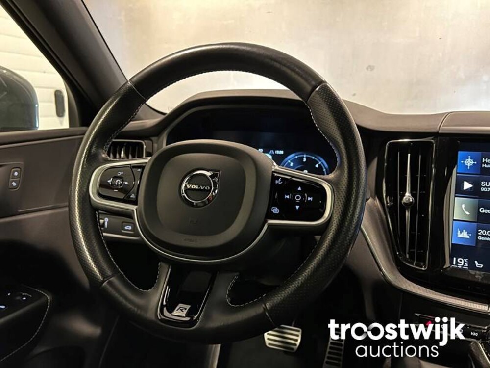 Volvo XC60 D4 AWD R-Design 190pk 2018 -Orig. NL-, SP-718-L