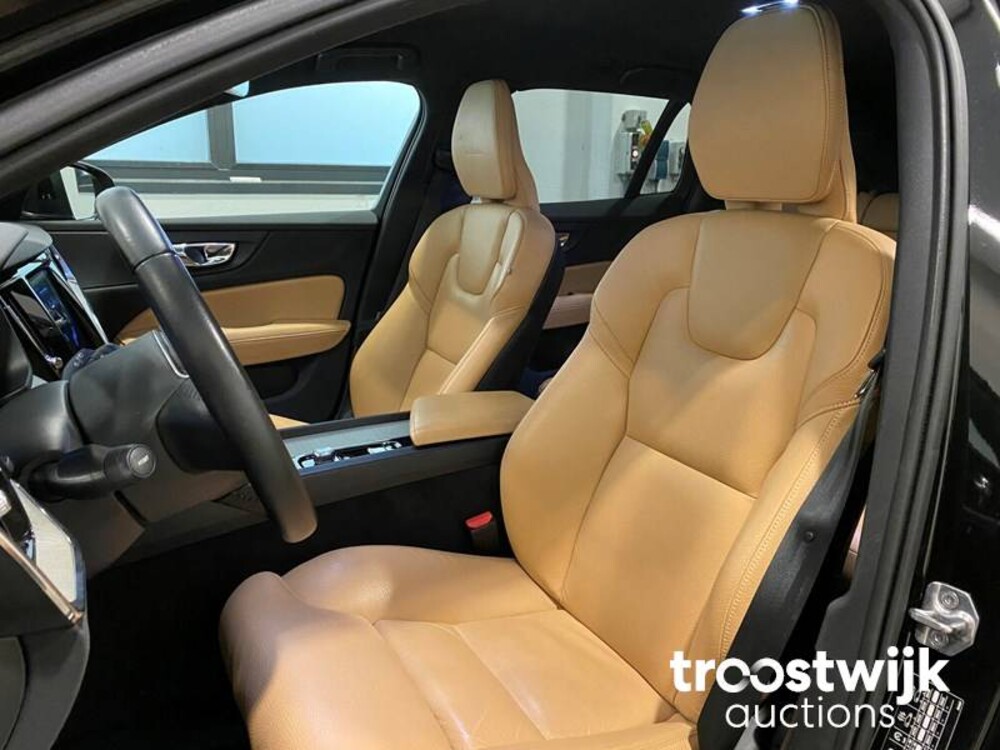 Volvo V60 D4 Inscription 190pk 2018, G-956-GR