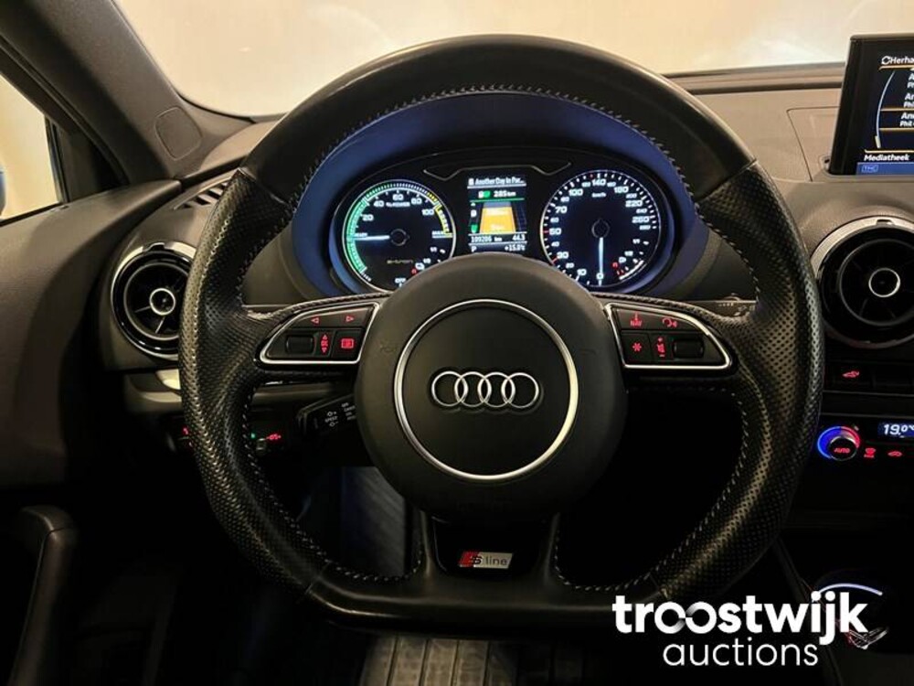 Audi A3 e-tron Sportback S-Line PHEV Ambition Pro Line plus 150pk 2015 -Orig. NL-, 3-ZRV-49