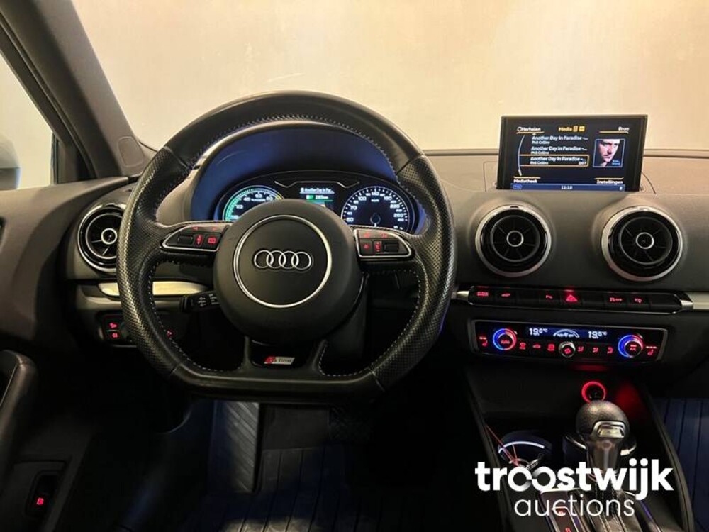 Audi A3 e-tron Sportback S-Line PHEV Ambition Pro Line plus 150pk 2015 -Orig. NL-, 3-ZRV-49