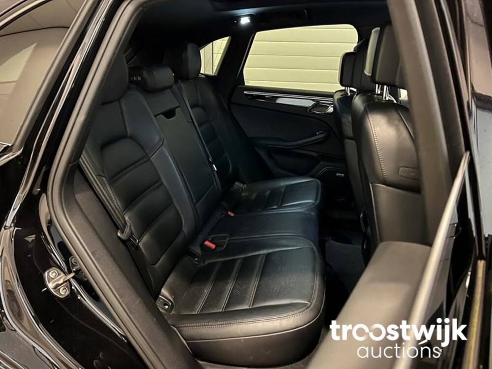 Porsche Macan -FACELIFT-  252pk 2018 -Orig. NL- , TL-246-D