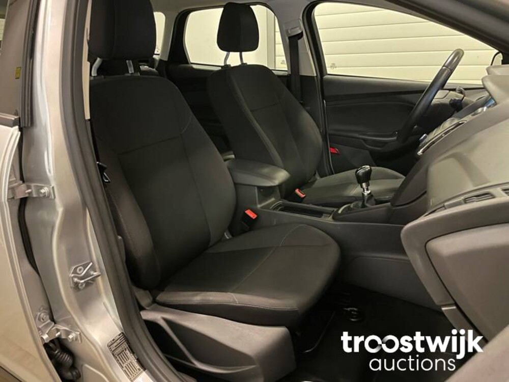 Ford Focus Wagon Ecoboost Lease Edition 125pk 2017 -Orig. NL-, PX-666-G