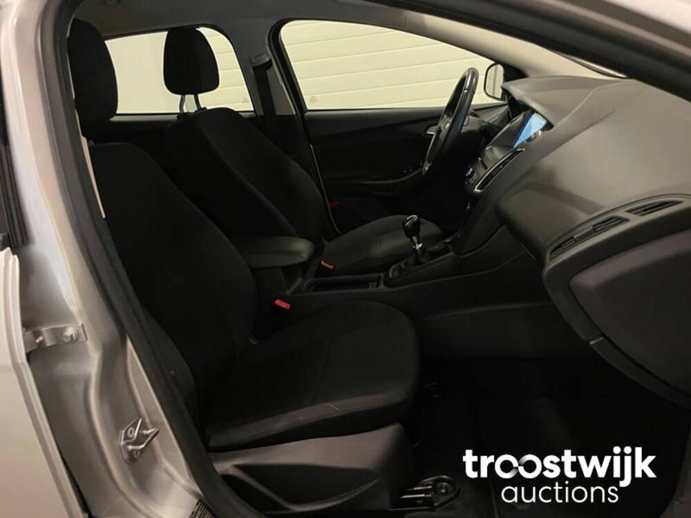 Ford Focus Wagon Ecoboost Lease Edition 125pk 2017 -Orig. NL-, PX-666-G