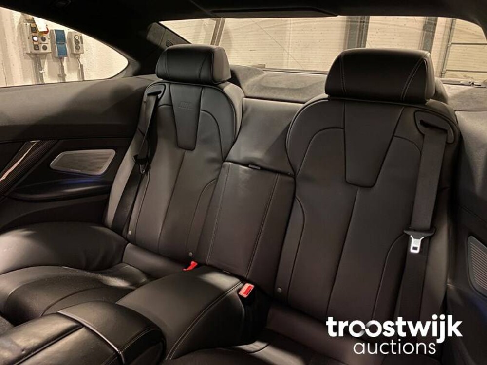 BMW M6 Coupe 4.4 V8 Competition Pakket 560pk 6-serie 2013