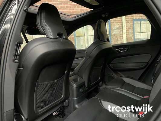 Volvo XC60 T8 R-Design 390pk 2021 -Fabrieksgarantie-