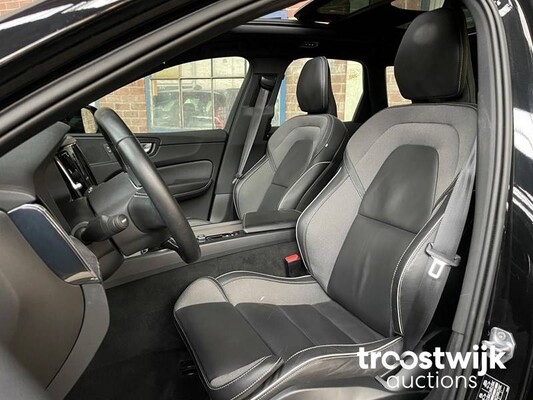 Volvo XC60 T8 R-Design 390pk 2021 -Fabrieksgarantie-