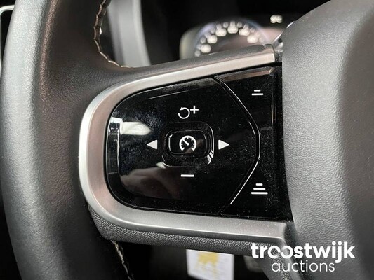 Volvo XC60 T8 R-Design 390pk 2021 -Fabrieksgarantie-