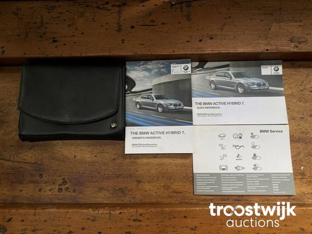 BMW 750 IL Active Hybrid 7er 465PS 2012