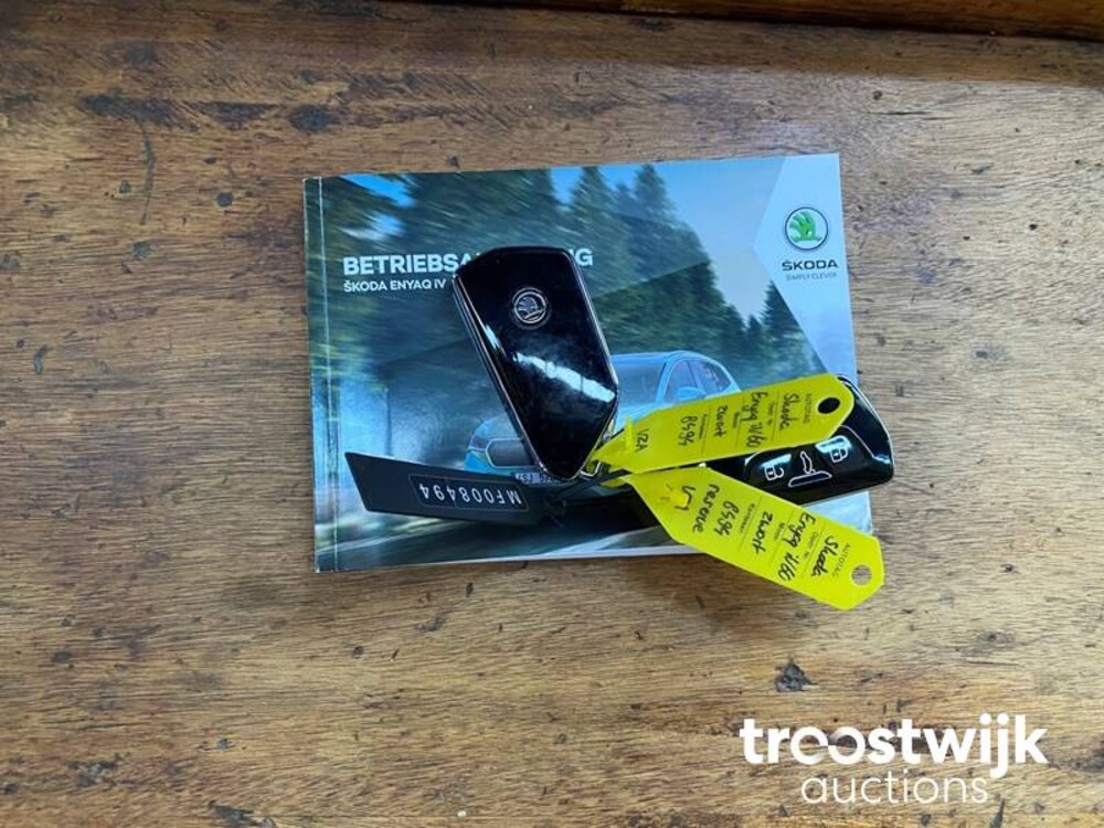 Skoda Enyaq iV 60 58kWh 179PS 2021 -Herstellergarantie-, R-335-FD 