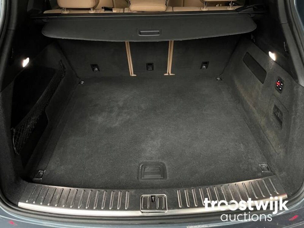 Porsche Cayenne 3.0 V6 340PS 2018 NEU-MODELL -Mehr über NL-, ST-296-D