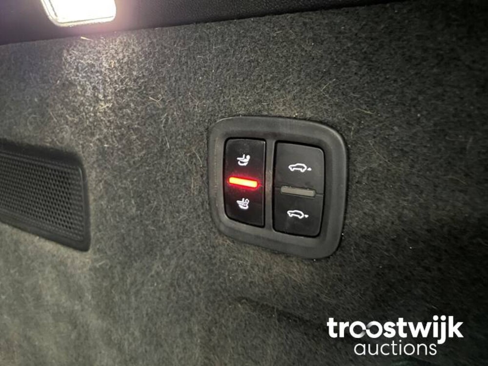 Porsche Cayenne 3.0 V6 340PS 2018 NEU-MODELL -Mehr über NL-, ST-296-D