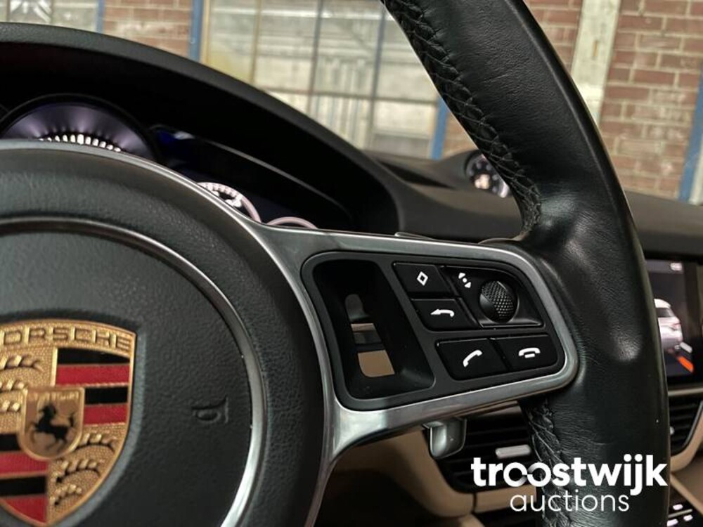 Porsche Cayenne 3.0 V6 340PS 2018 NEU-MODELL -Mehr über NL-, ST-296-D