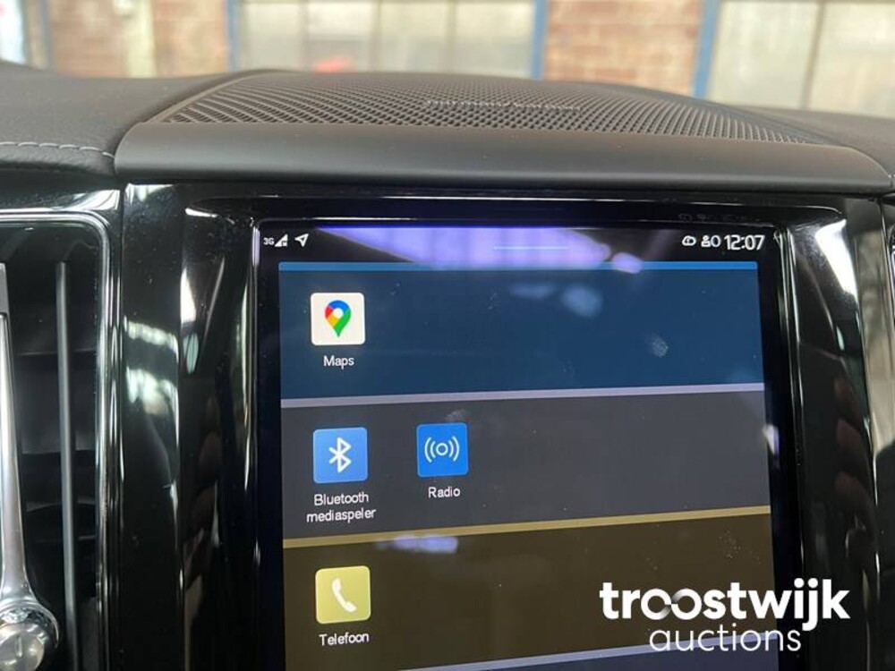 Volvo XC60 2.0 B4 Inscription 197PS 2022, R-656-JB -Herstellergarantie-