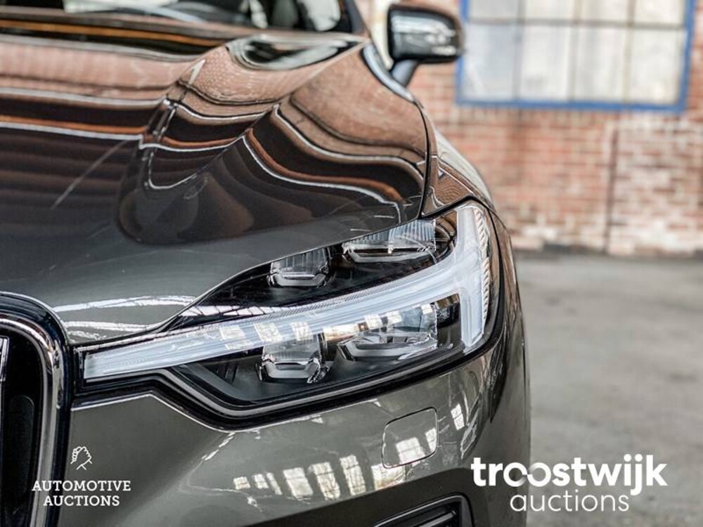 Volvo XC60 2.0 B4 Inscription 197PS 2022, R-656-JB -Herstellergarantie-