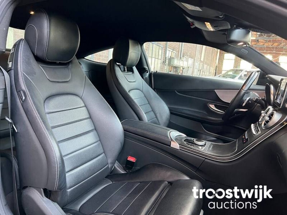 Mercedes-Benz C180 Coupe AMG Premium Plus 156PS 2017, G-955-VT