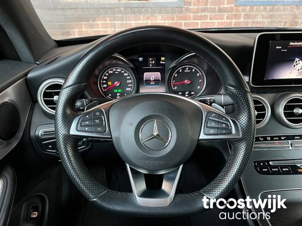 Mercedes-Benz C180 Coupe AMG Premium Plus 156PS 2017, G-955-VT