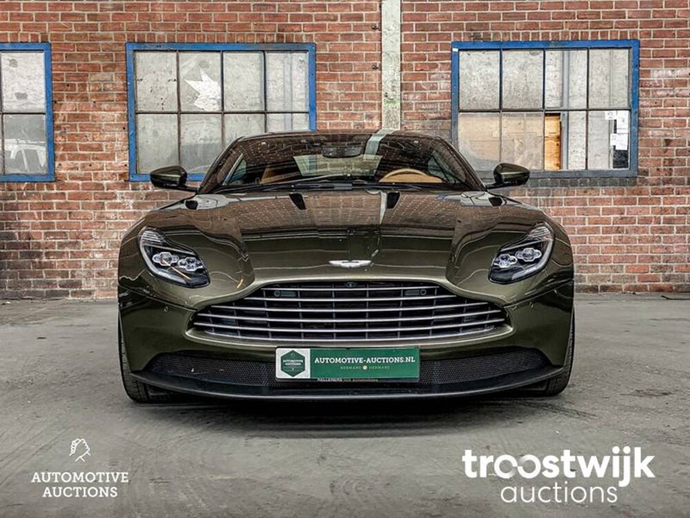 Aston Martin DB11 5.2 V12 Twin Turbo 609PS 2017