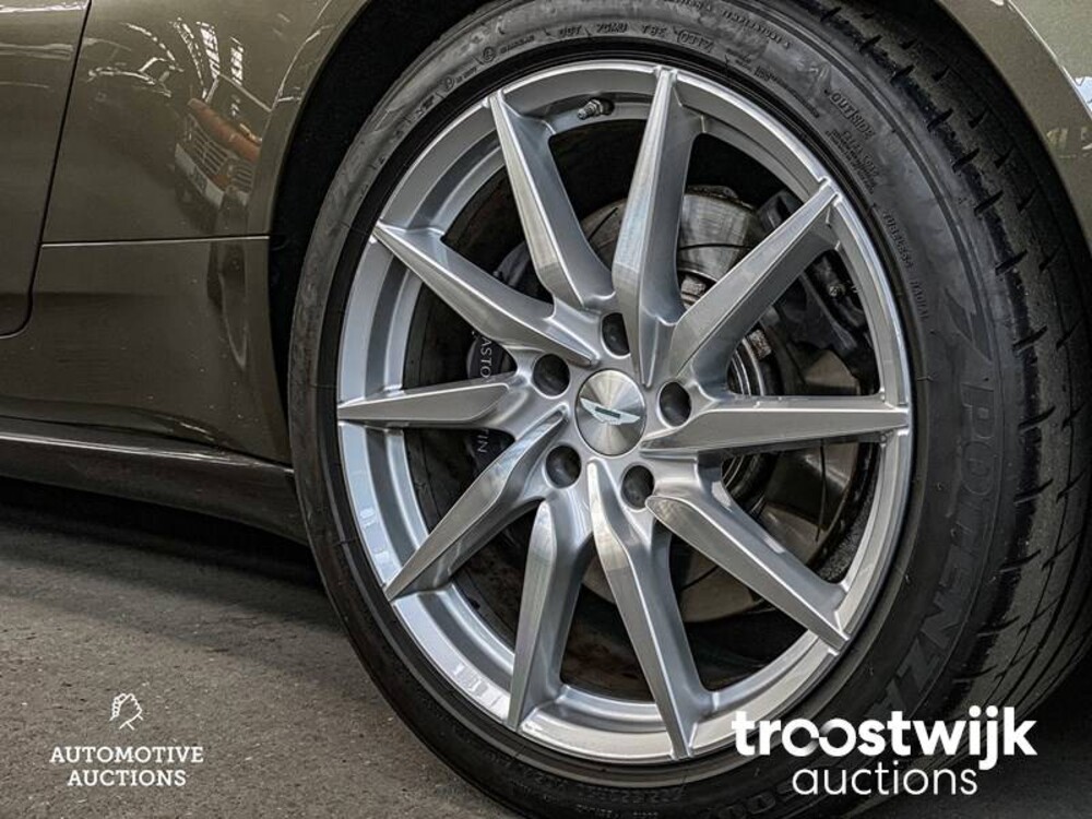 Aston Martin DB11 5.2 V12 Twin Turbo 609PS 2017