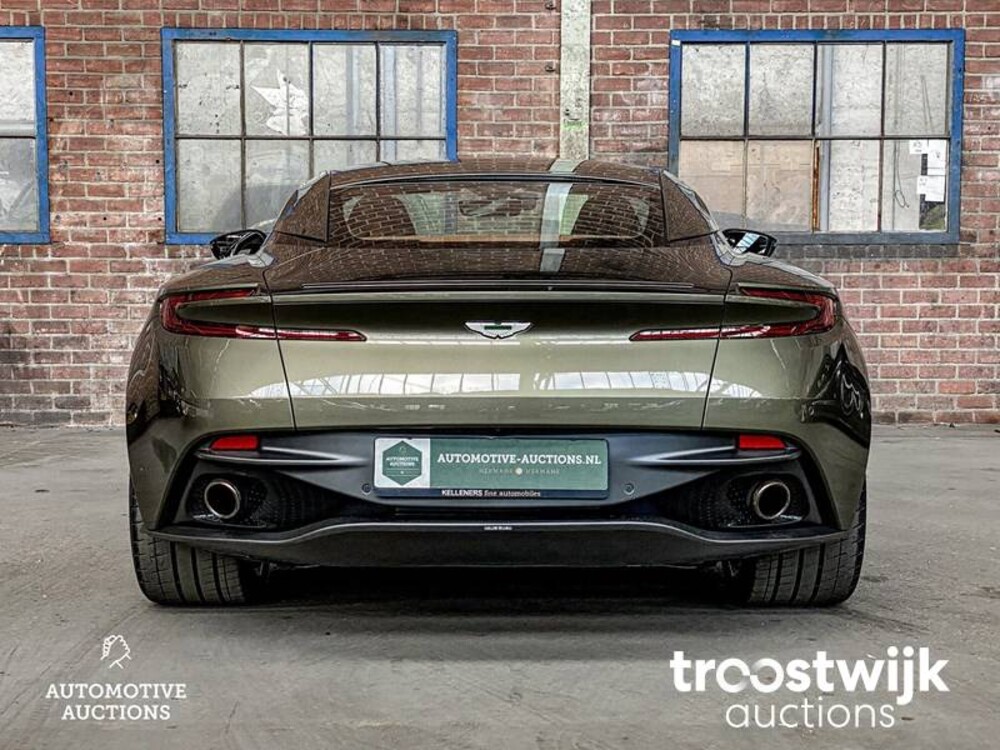 Aston Martin DB11 5.2 V12 Twin Turbo 609PS 2017