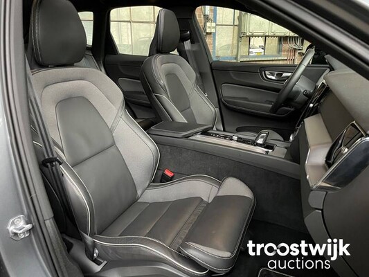 Volvo XC60 T8 R-Design Recharge 389pk 2021 -Fabrieksgarantie-