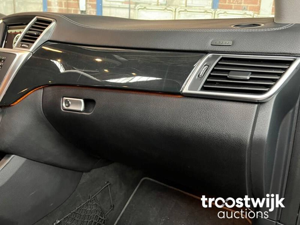 Mercedes-Benz GL350 d BlueTEC 4Matic 240PS 2016 GL-Klasse, G-530-KD