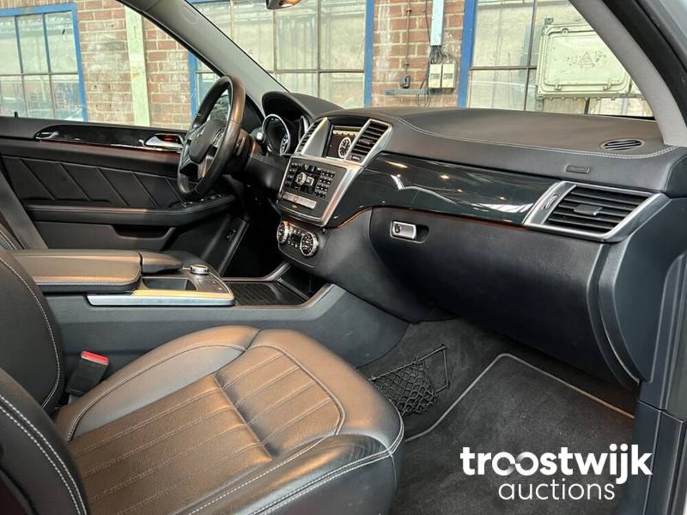 Mercedes-Benz GL350 d BlueTEC 4Matic 240PS 2016 GL-Klasse, G-530-KD