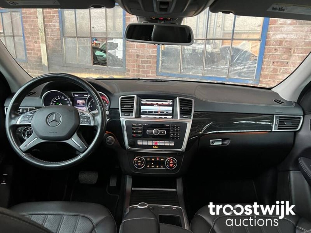 Mercedes-Benz GL350 d BlueTEC 4Matic 240PS 2016 GL-Klasse, G-530-KD