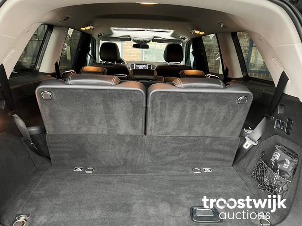 Mercedes-Benz GL350 d BlueTEC 4Matic 240PS 2016 GL-Klasse, G-530-KD